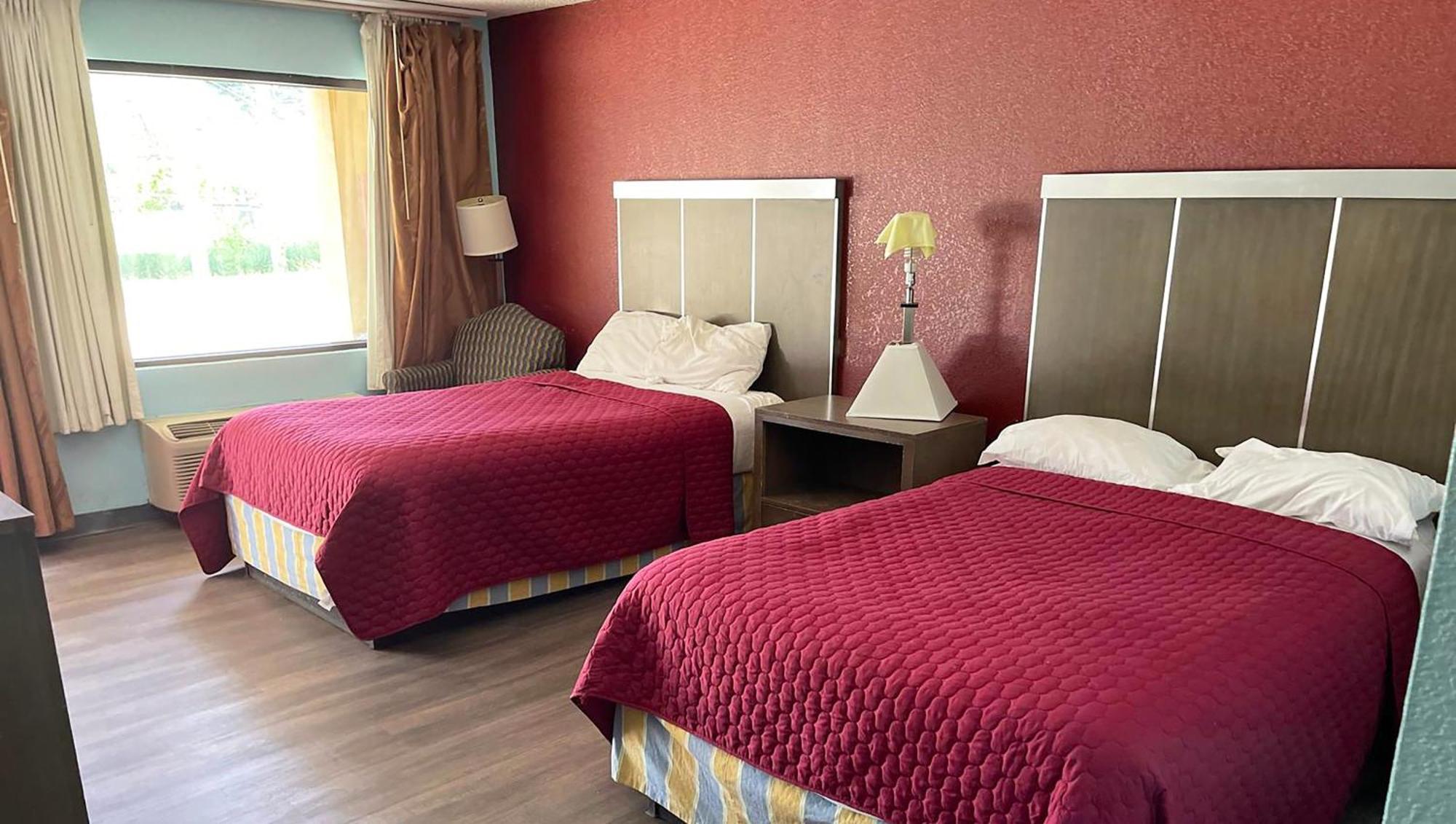 Mayfair Inn Williamston Ngoại thất bức ảnh