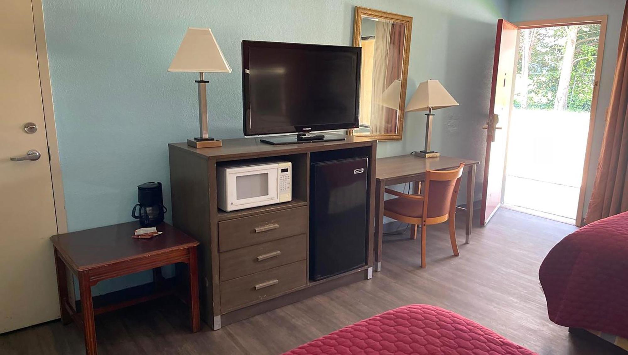 Mayfair Inn Williamston Ngoại thất bức ảnh