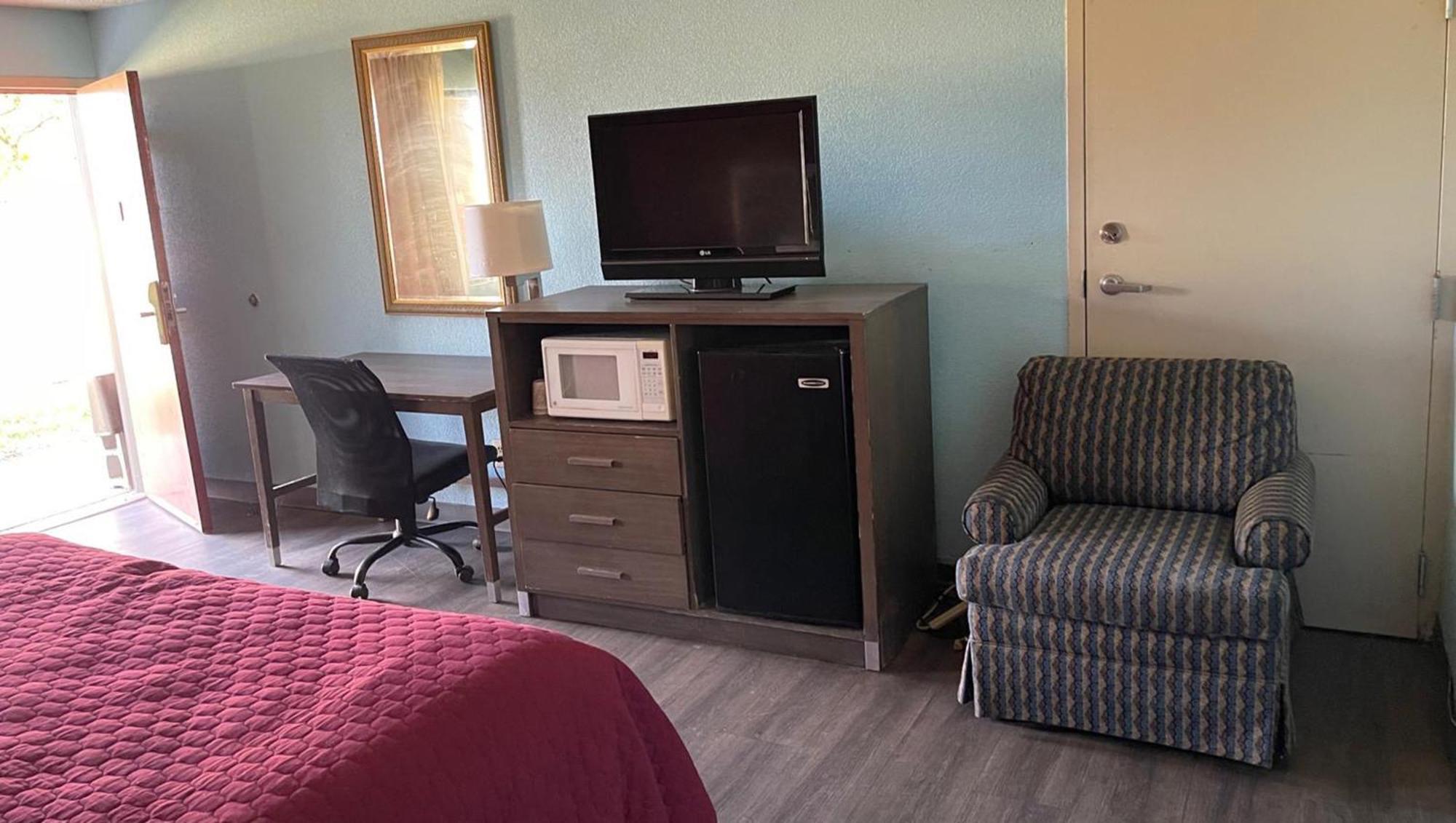 Mayfair Inn Williamston Ngoại thất bức ảnh