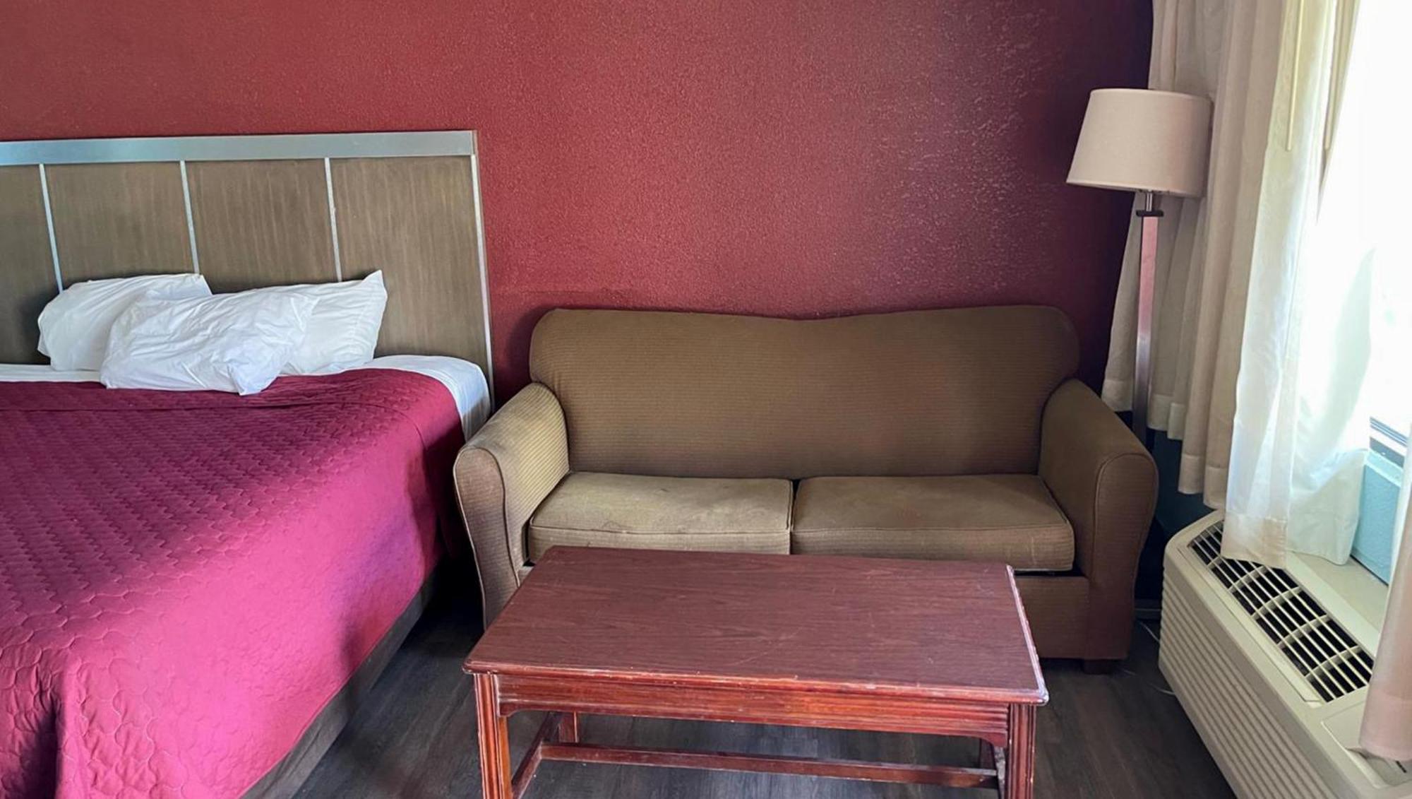 Mayfair Inn Williamston Ngoại thất bức ảnh