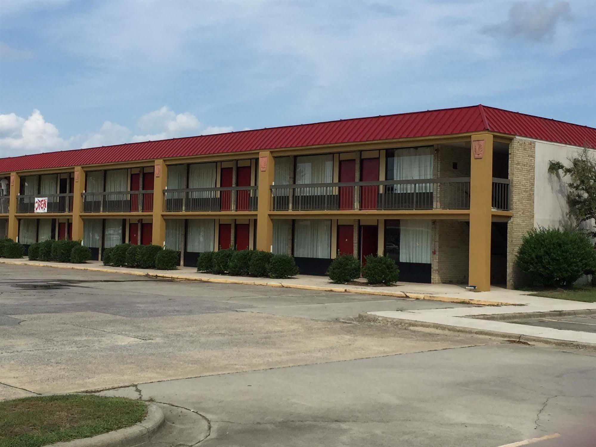 Mayfair Inn Williamston Ngoại thất bức ảnh